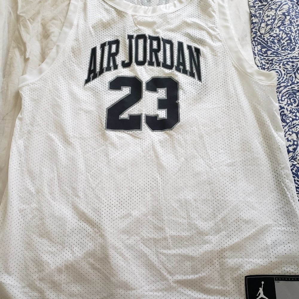 Air jordan tank